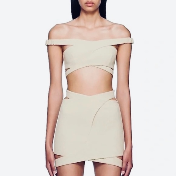 J KOO Beige Cut-Out Mini Skirt & Top New with tags - Picture 1 of 15